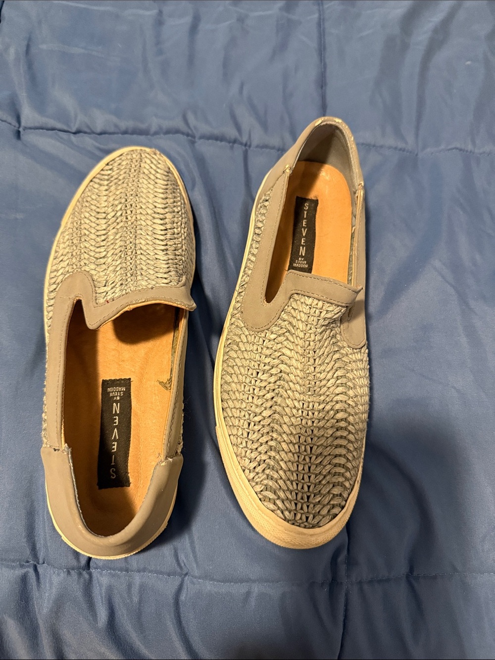Women’s gray slip on woven shoes